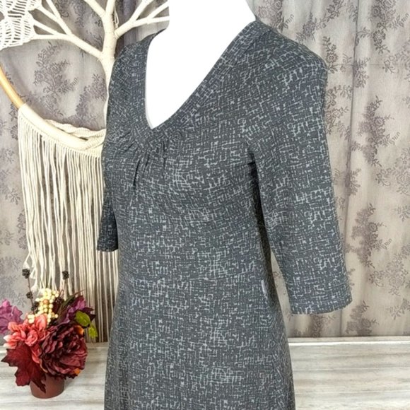 Eddie Bauer gray abstract print dress super soft - Picture 3 of 11